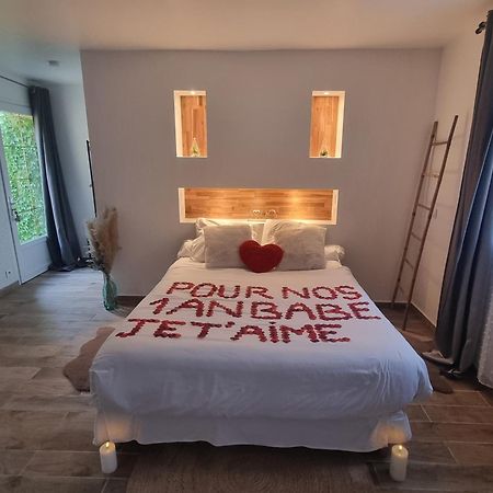 Suite De Charme Avec Jacuzzi Et Jardin Privatif Paris Au Calme Saint-Prix  Dış mekan fotoğraf