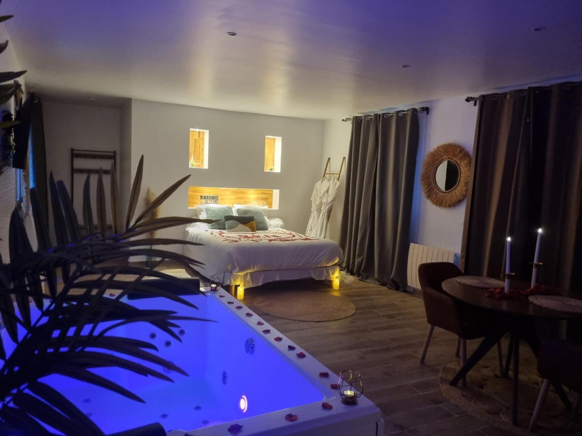 Suite De Charme Avec Jacuzzi Et Jardin Privatif Paris Au Calme Saint-Prix  Dış mekan fotoğraf